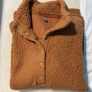 BROWN SHERPA PULLOVER